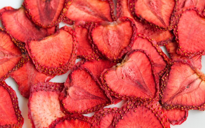 Erdbeeren trocknen: So machst du knusprige Chips & aromatische Trockenfrüchte